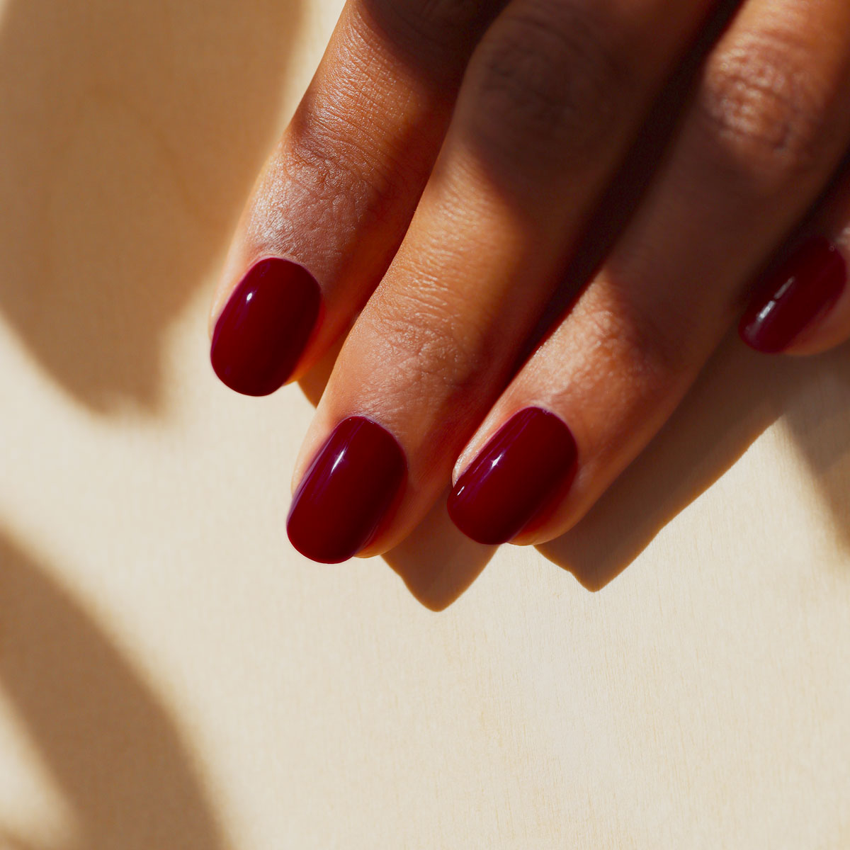 Vernis semi-permanent GREEN FLASH – Dark Pansy — vue 4