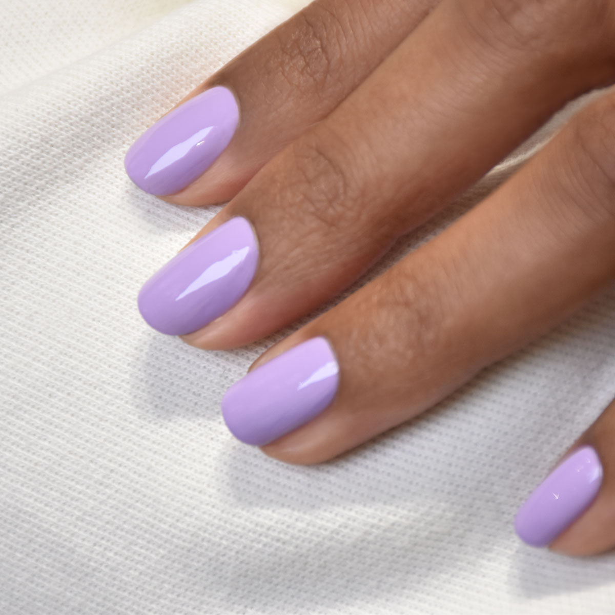 Vernis semi-permanent GREEN FLASH – LISA LILAS — vue 5