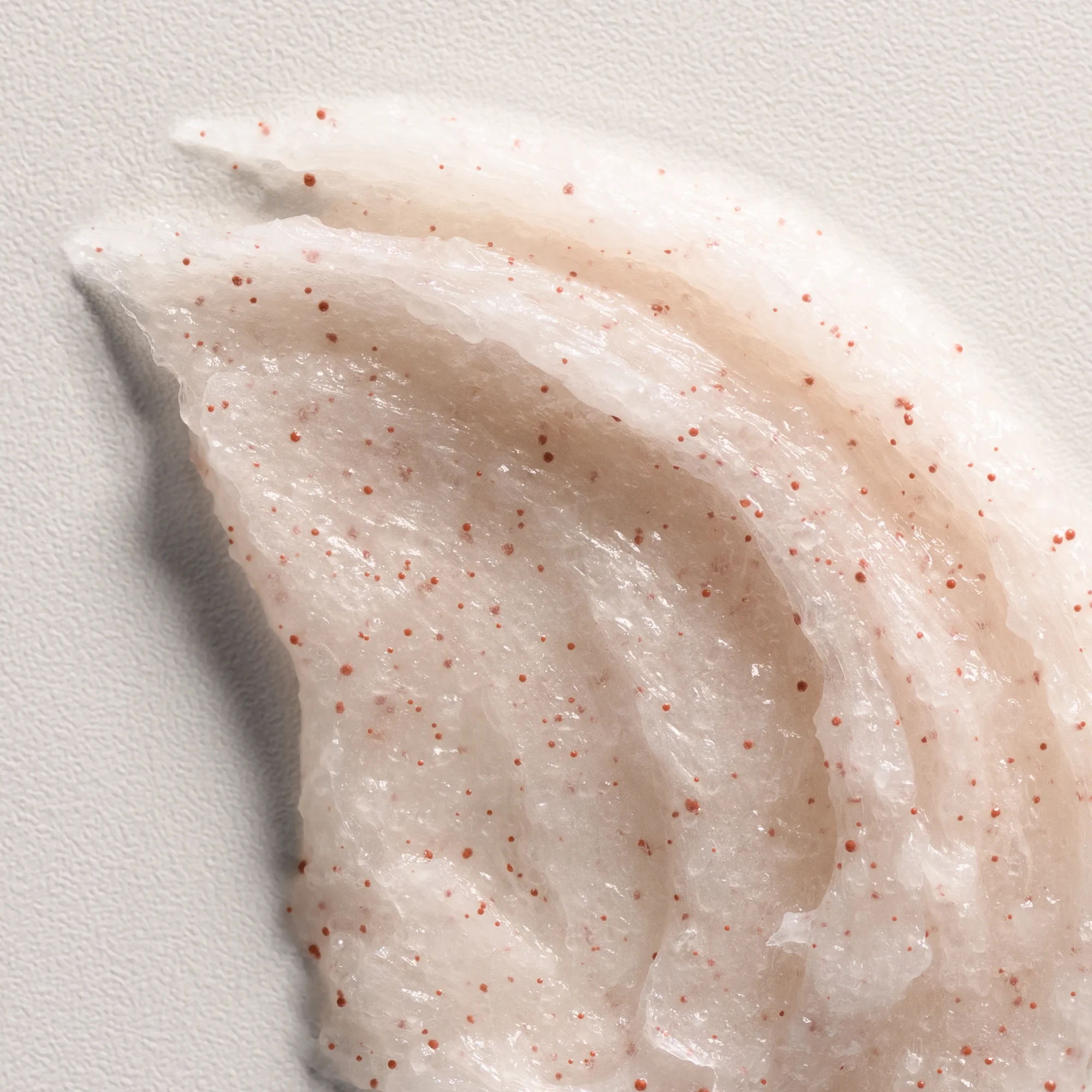 Texture du shampoing exfoliant Solu Sea Salt Scrub de Davines — vue 3
