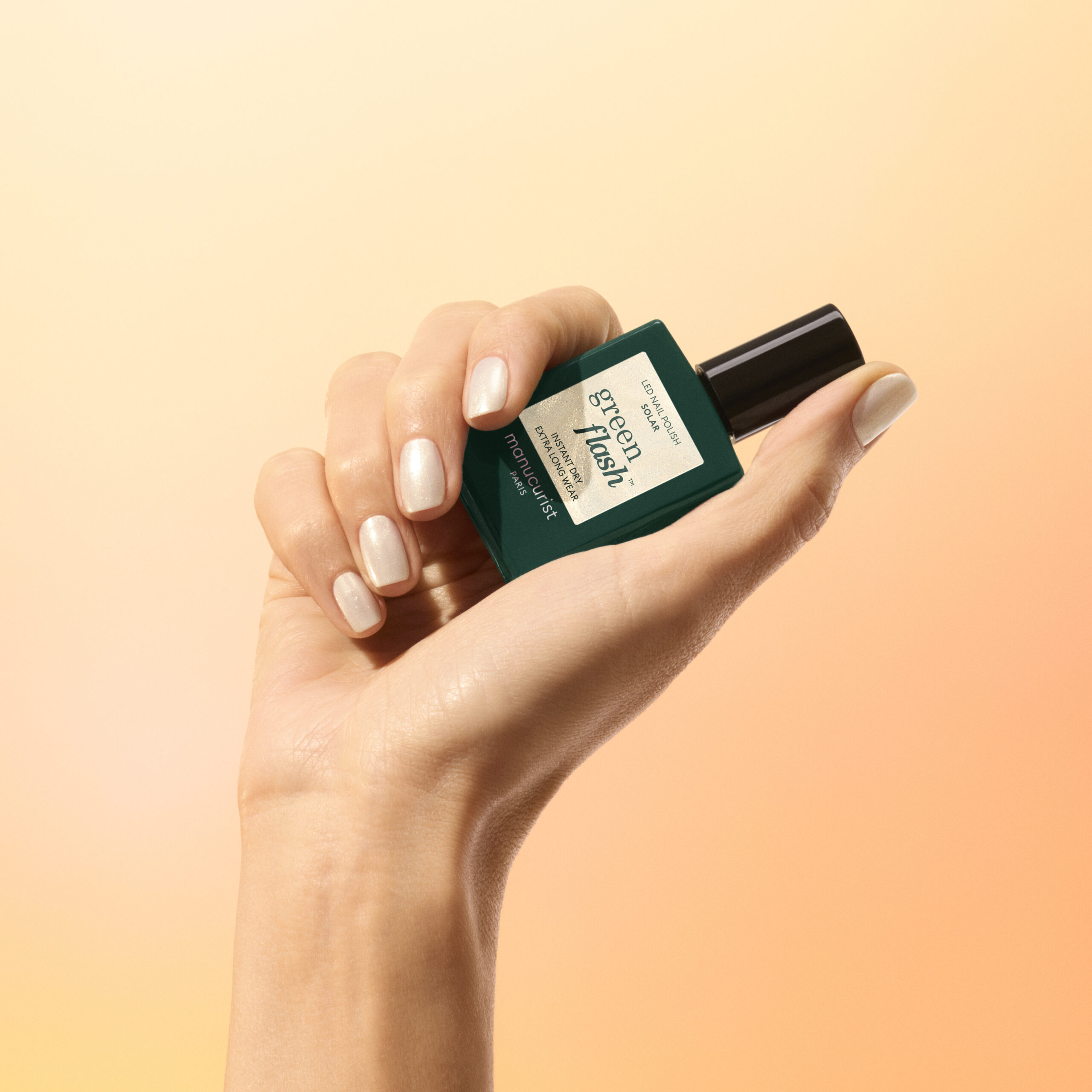Vernis semi-permanent Green Flash – Solar — vue 3