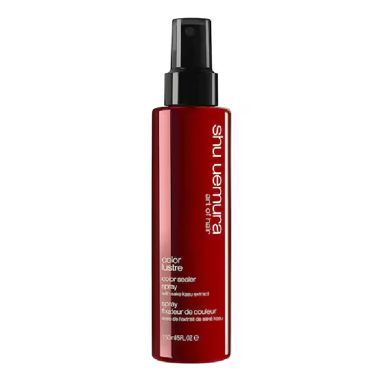 Spray fixateur de couleur sans rinçage avec de l’extrait de saké kasu