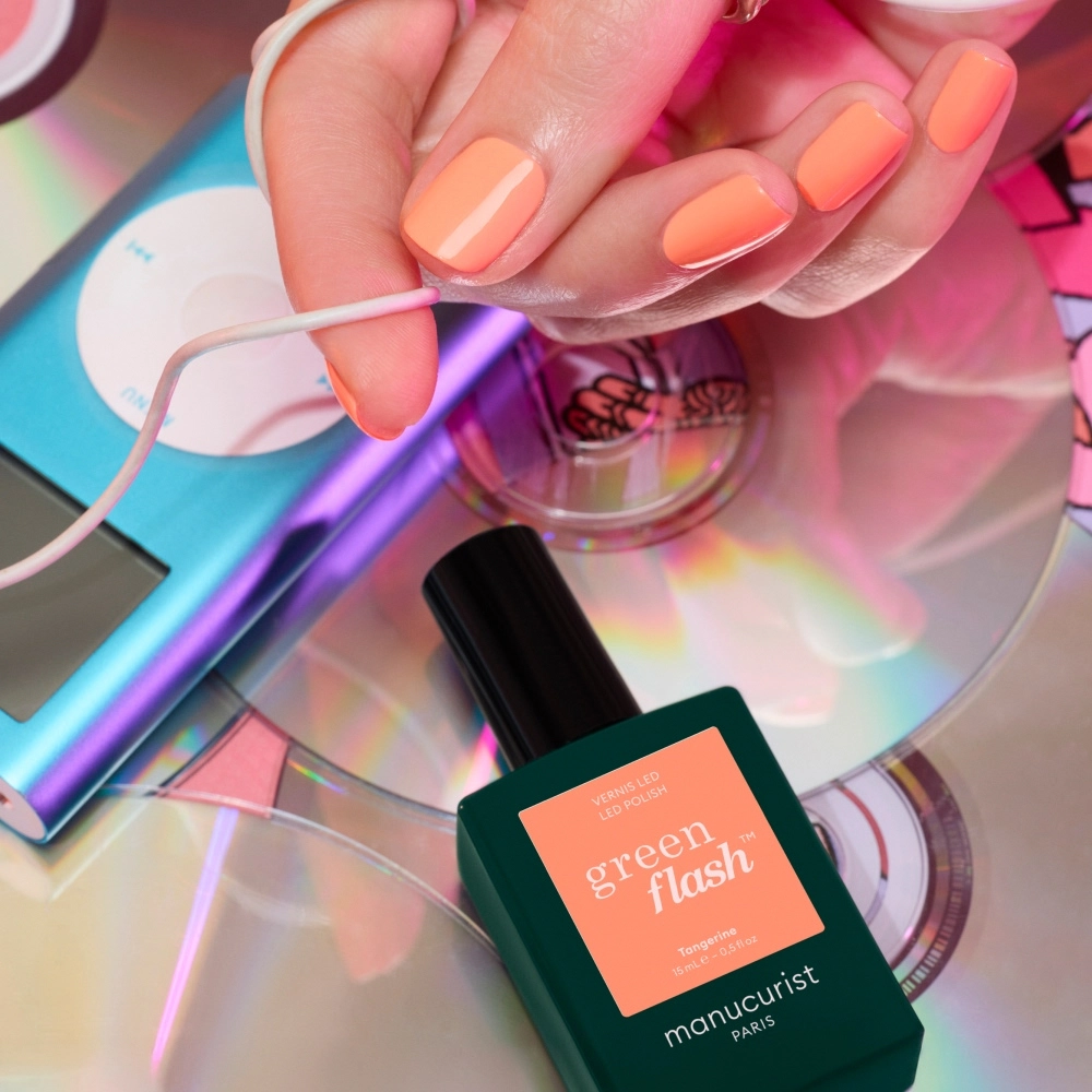 Vernis semi-permanent Green Flash Tangerine Manucurist — vue 4