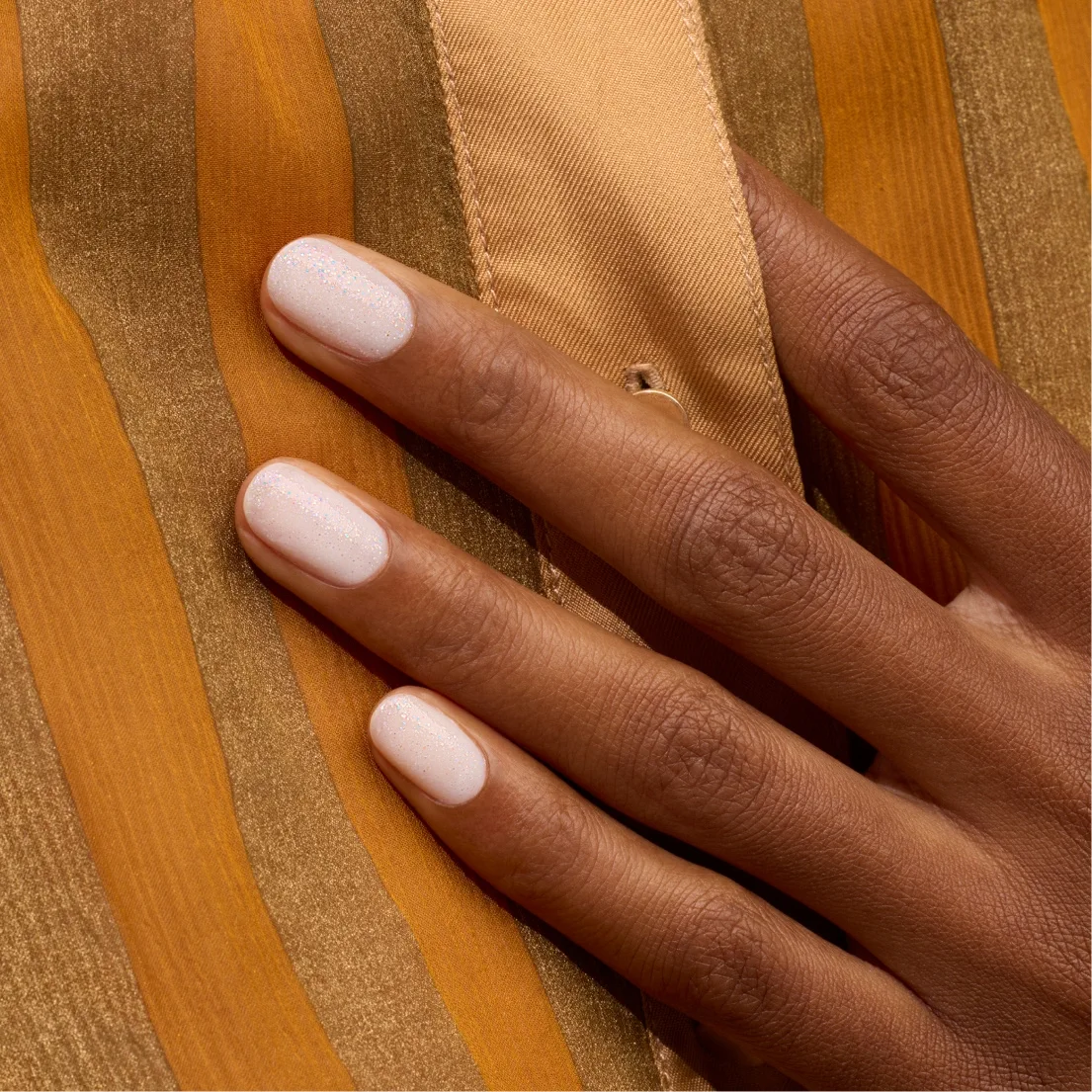Vernis semi-permanent Green Flash Nebula Manucurist — vue 3